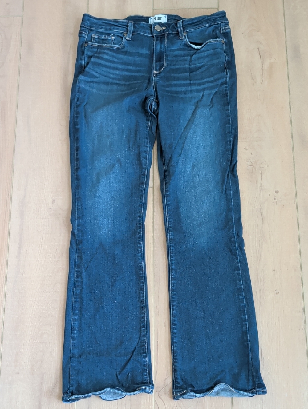 PAIGE Manhattan Bootcut Jeans Dark Wash Mid Rise Stretch Denim Size 31